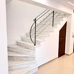 Grand * Kastoria